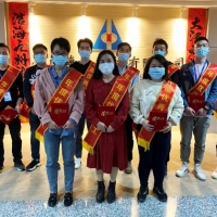 请上传图片